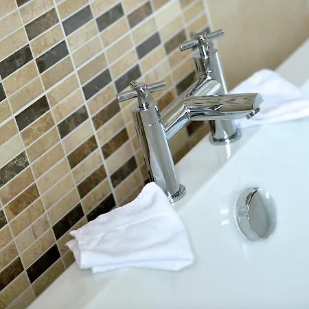 Stoneybeck Bed & Breakfast 4*